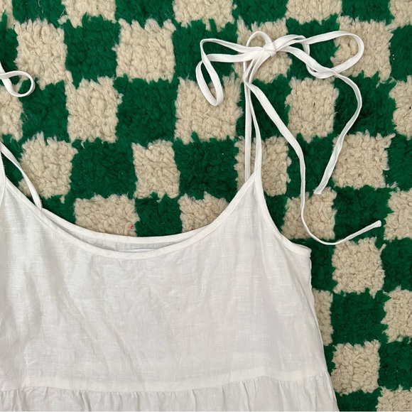 ❌❌ SOLD ❌❌ Reformation White Linen Dress - Picture 5 of 7